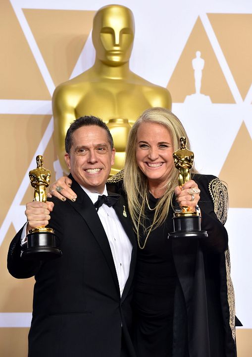 Viva - A Vida é uma Festa : Revista Darla K. Anderson, Lee Unkrich